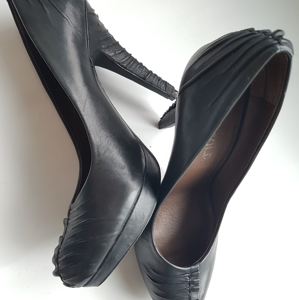 ROSEGOLD classic black pump